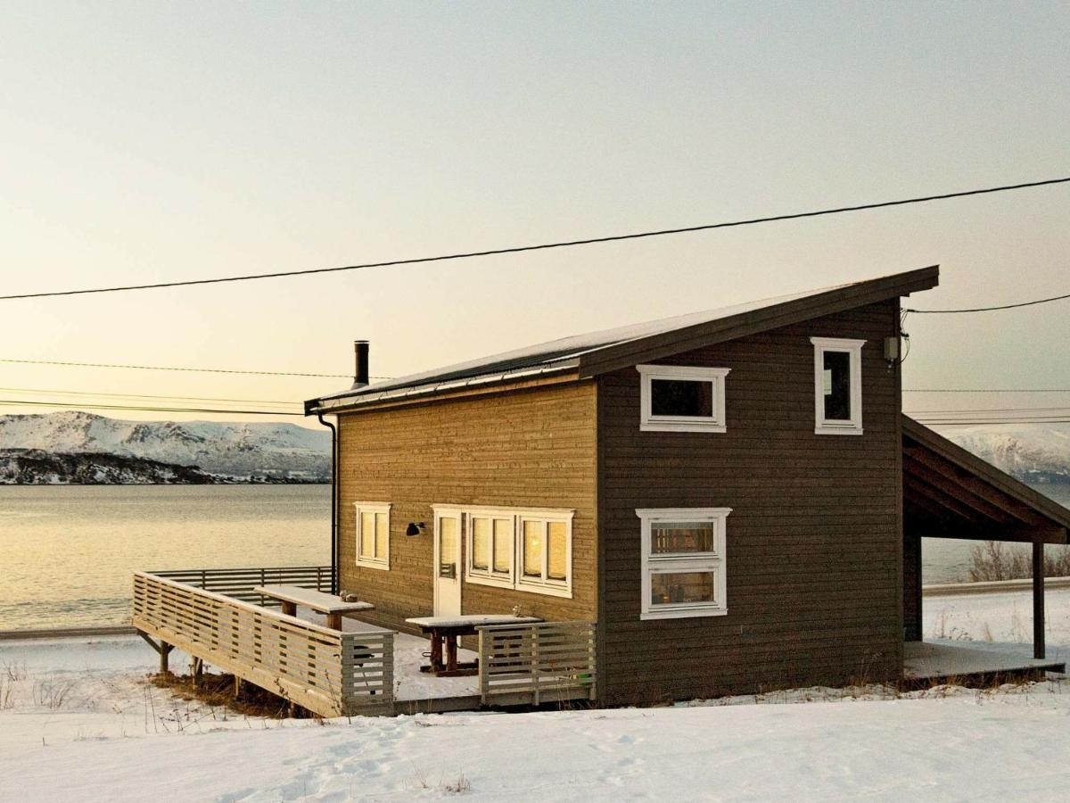 6 person holiday home in Nord Lenangen Sorlenangen Buitenkant foto